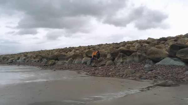 Una playa rocosa en la costa oeste irlandesa —  Fotos de Stock