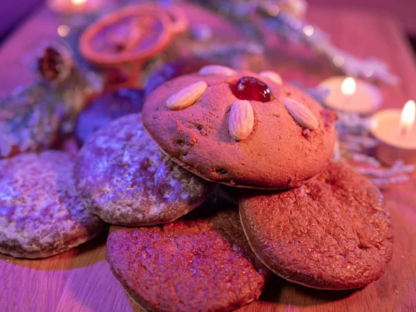 Nahaufnahme von Lebkuchen, einer Lebkuchen-Spezialität zu Weihnachten — Stockfoto