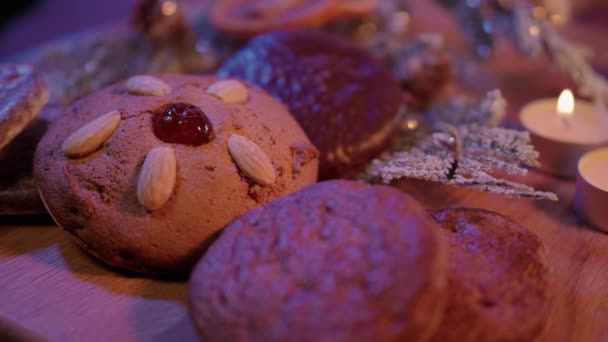 Пряничный хлеб знаменитый немецкий lebkuchen на Рождество — стоковое видео