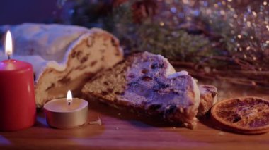 Geleneksel Noel stollen - Xmas için ünlü pasta