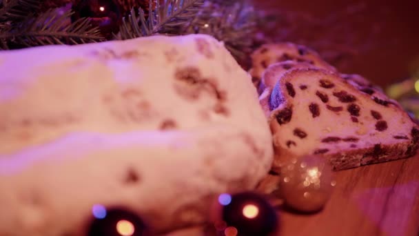 Gebakken Stollen Een Duitse Specialiteit Voor Kerstmis — Stockvideo