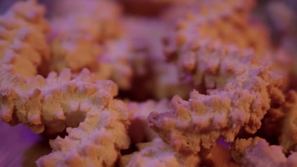 Close up shot di biscotti di Natale in bella decorazione — Video Stock