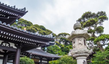 Kamakura Japonya'da ünlü Hase Dera Tapınağı