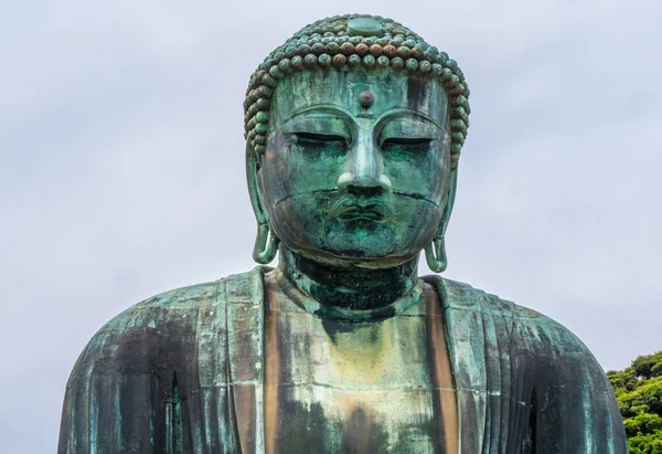 Světově proslulý Buddha Daibutsu - socha Velkého Buddhy v Kamakuře — Stock fotografie