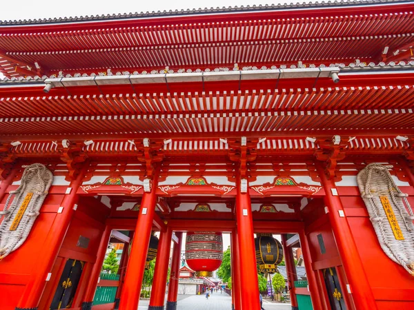 Tokyo 'daki en ünlü tapınak Asakusa' daki Senso-Ji Tapınağı. — Stok fotoğraf