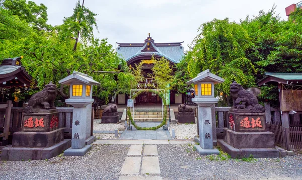 Hermoso pequeño santuario budista en Korakuen Tokio — Foto de Stock