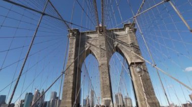 New York 'taki ünlü Brooklyn Köprüsü