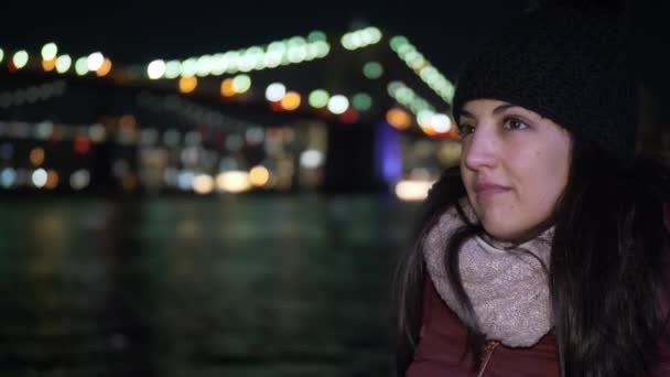 Disfrutar Tiempo Maravilloso Nueva York Puente Brooklyn Por Noche Fotografía — Vídeo de stock