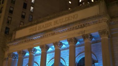 New York gece Haier binada