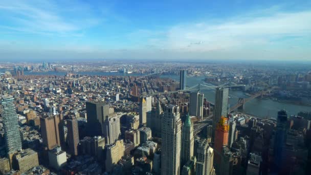 Удивительный вид с воздуха на Манхэттен, Нью-Йорк — стоковое видео