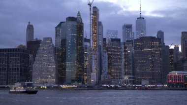 Manhattan üzerinden New York Hudson Nehri manzarası üzerinden muhteşem görünüm