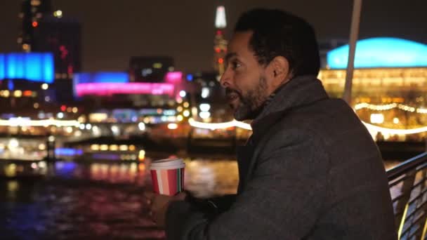 Homem Negócios Negro Londres Viagens Fotografia — Vídeo de Stock