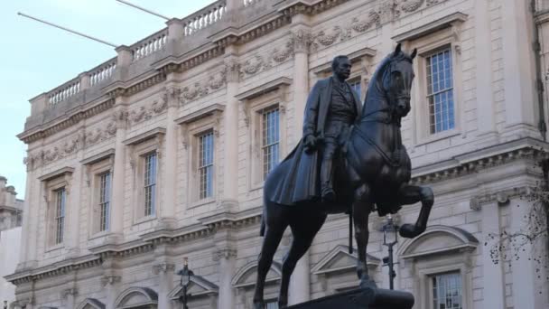 As estátuas em Londres Whitehall - LONDRES - INGLÂNDIA - 15 DE DEZEMBRO DE 2018 — Vídeo de Stock