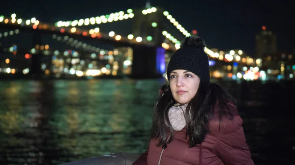 Wonderful place in New York at night the illuminated Brooklyn Bridge — Stock Photo, Image