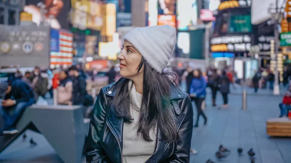 Jeune fille turque en voyage de vacances à New York — Photo