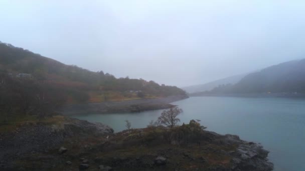 Jezioro Górach Elektryczne Parku Narodowego Snowdonia Llanberis Widok Lotu Ptaka — Wideo stockowe