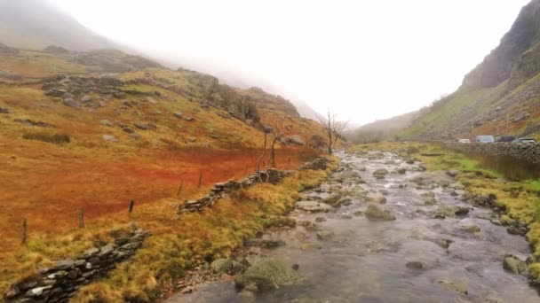 Snowdonia National Park Pays de Galles vue aérienne sur drone — Video