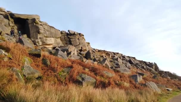 Övre Burbage på Peak District National Park i England — Stockvideo