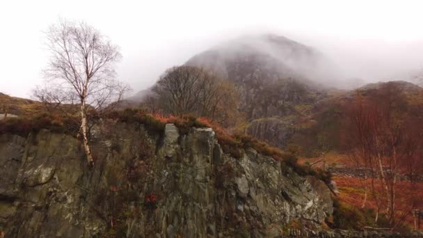 Parque Nacional de Snowdonia en Gales con su impresionante paisaje — Vídeo de stock