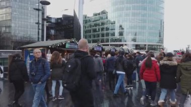 Noel pazarı - Londra, İngiltere - Londra'da üzerinde 16 Aralık 2018 yürüyüş