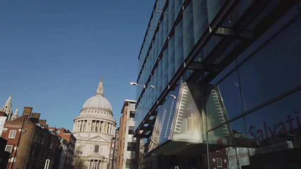 2018 년 12 월 16 일-런던, 영국-런던에서 세인트 Pauls 성당 도보 — 비디오