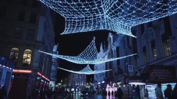 London Oxford Street i juletid av natt - London, England - 16 December 2018 — Stockvideo