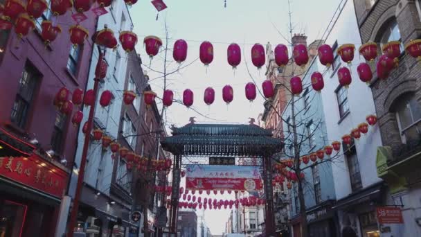 Barrio Chinatown en Londres - LONDRES, INGLATERRA - 16 DE DICIEMBRE DE 2018 — Vídeos de Stock