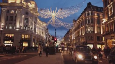 Noel zamanda Londra harika sokak dekorasyonunda - Londra, İngiltere - 16 Aralık 2018 yer