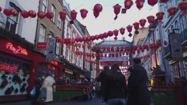 ロンドン - ロンドン、イギリス - 2018 年 12 月 16 日の中華街 — ストック動画