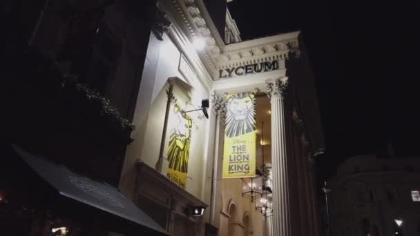 Rei Leão Musical no Lyceum Theatre em Londres - LONDRES, ENGLÂNDIA - 16 DE DEZEMBRO DE 2018 — Vídeo de Stock