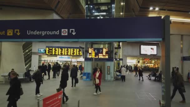 London Bridge Station Avond London Verenigd Koninkrijk December 2018 — Stockvideo