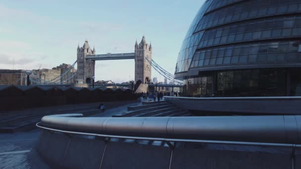 Edifício famoso da Prefeitura de Londres - LONDRES, INGLÊS - 16 DE DEZEMBRO DE 2018 — Vídeo de Stock