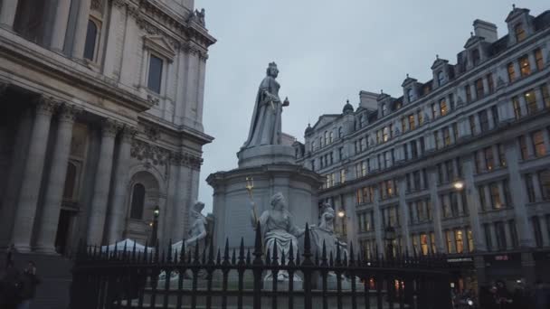 St Pauls London słynnej katedry w city - Londyn, Anglia - 16 grudnia 2018 r. — Wideo stockowe