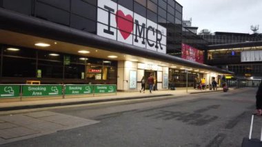 1 Ocak 2019 Manchester Airport - Manchester, İngiltere - tabelaya seviyorum