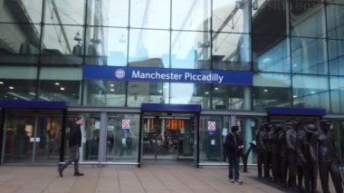 Manchester Piccadilly tren istasyonu - Manchester, Büyük Britanya - 1 Ocak 2019