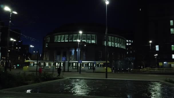 晚上曼彻斯特的圣彼得斯广场 英国曼彻斯特 2019年1月1日 — 图库视频影像
