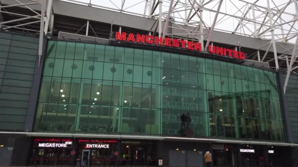 Стадион Манчестер Юнайтед Всемирно Известный Футбольный Клуб Manchester United Kingdom — стоковое видео