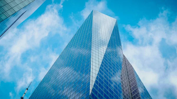 Bank of America pilvenpiirtäjä Manhattanilla - NEW YORK, USA - joulukuu 4, 2018 — kuvapankkivalokuva