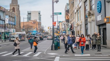 New York sokak köşesi Flushing - New York, ABD - Aralık 4