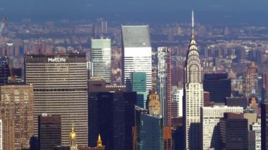 Manhattan ve onun ünlü gökdelenler havadan görünümü