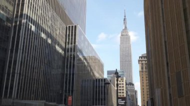 Empire State Binası Manhattan gökdelenler arasında