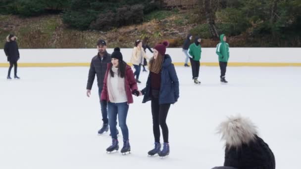 Central Park New York, buz pateni pisti — Stok video