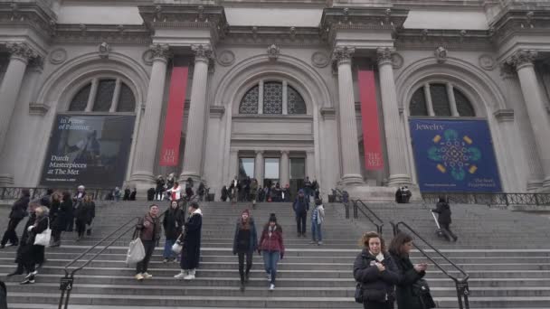 The Met in New York Metropolitan Museum em Manhattan — Vídeo de Stock