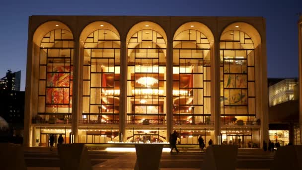 Metropolitan Opera llamado MET en Lincoln Center en Manhattan — Vídeos de Stock