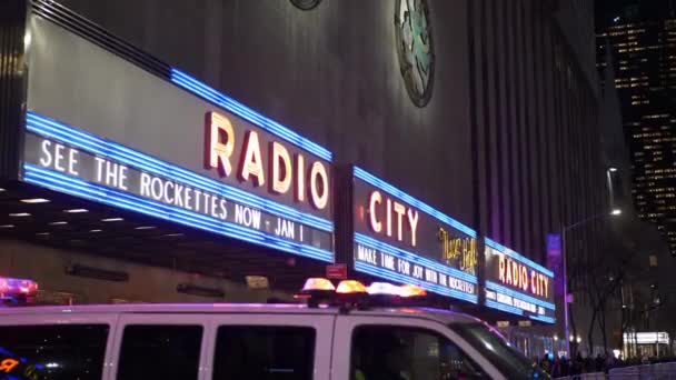 Famosa Radio City Music Hall en Manhattan — Vídeos de Stock