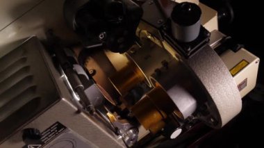 Sinema - bir sinemada öngörülen 35 mm film cazibesi