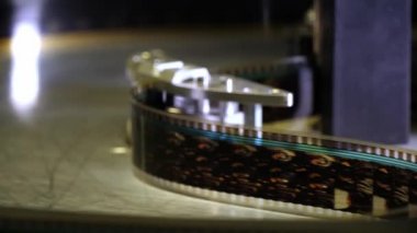 Sinema - bir sinemada öngörülen 35 mm film cazibesi