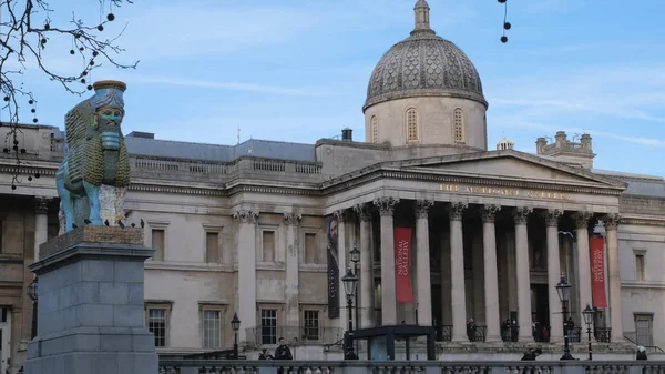 Nationalgalerie am Trafalgar Square in London - London, England - 15. Dezember 2018 — Stockfoto