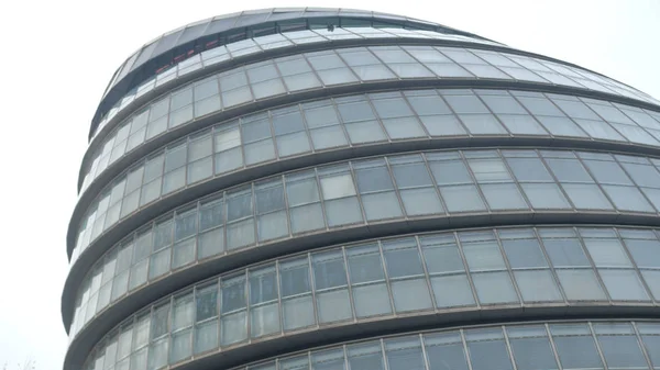 London city hall building - LONDON, ENGLAND - DECEMBER 15, 2018 — Stock Photo, Image