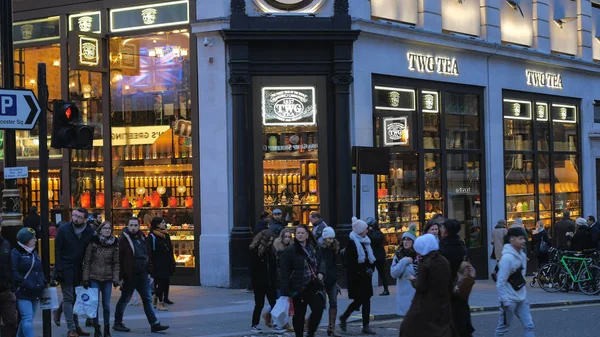 Twg twinings tea shop am london leicester square - london, england - dezember 15, 2018 — Stockfoto